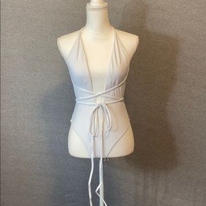 V-Plunged white Swimsuit